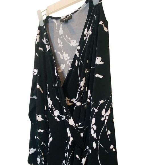 Alfani Printed Faux Wrap Surplice Tie Waist Wide Leg Jumpsuit Black White Small - Picture 2 of 4